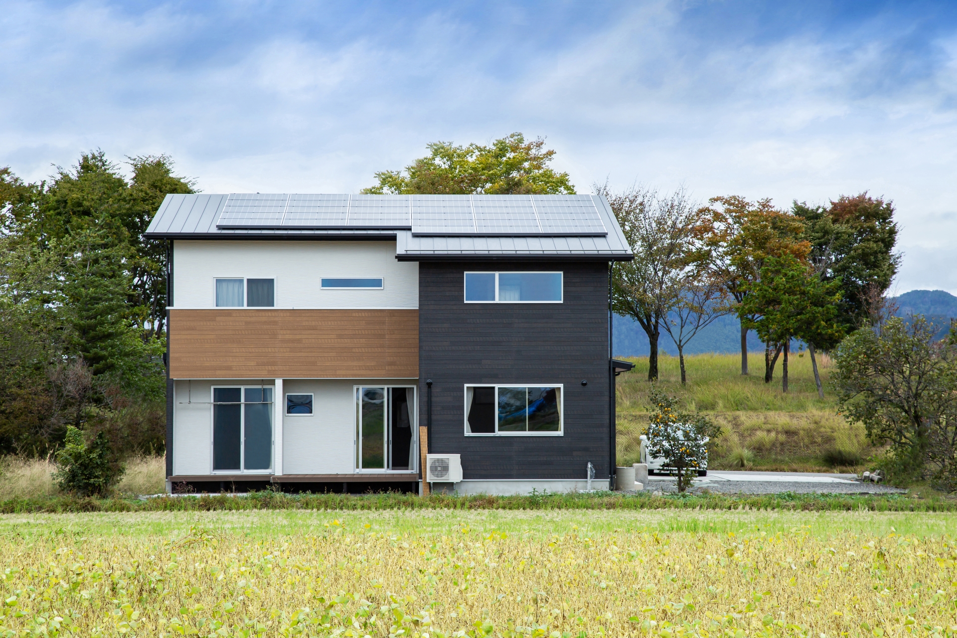 札幌で建てる「無垢の家」とは？素材の種類・メリット・デメリットを解説